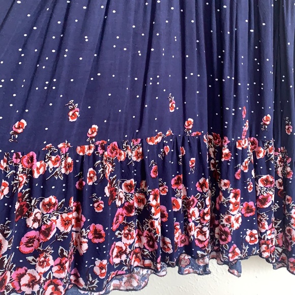 BEAUTIFUL POLKA DOT FLORAL MAXI DRESS - Picture 4 of 7